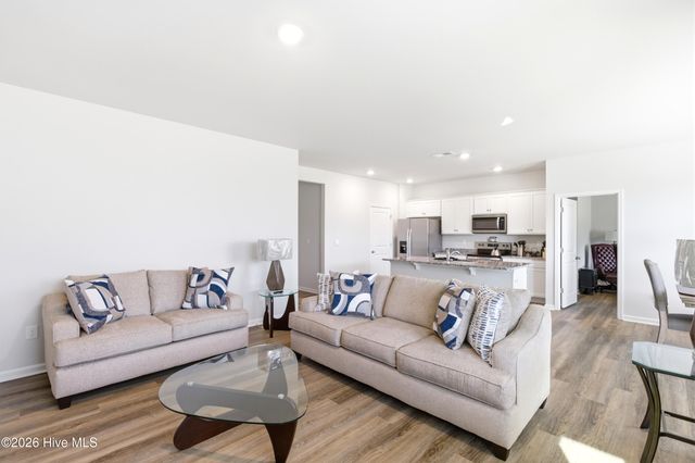 6960 Sasparilla Drive, Leland, NC 28451