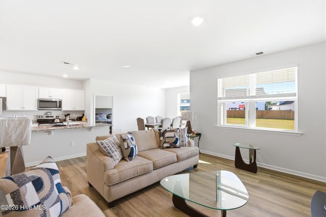 6960 Sasparilla Drive, Leland, NC 28451