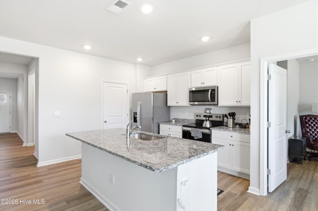 6960 Sasparilla Drive, Leland, NC 28451