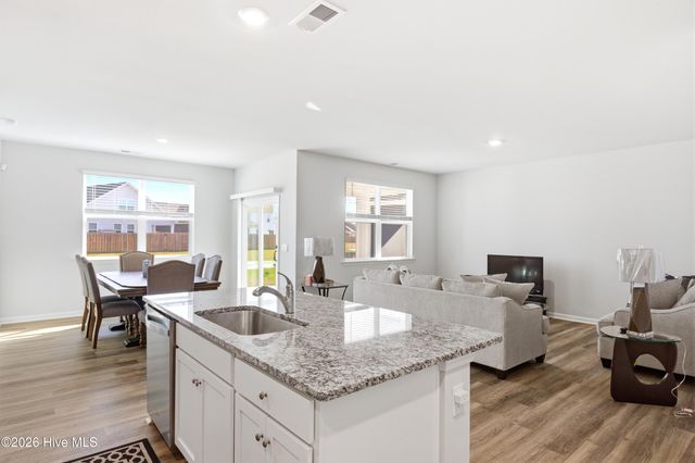 6960 Sasparilla Drive, Leland, NC 28451