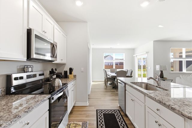 6960 Sasparilla Drive, Leland, NC 28451