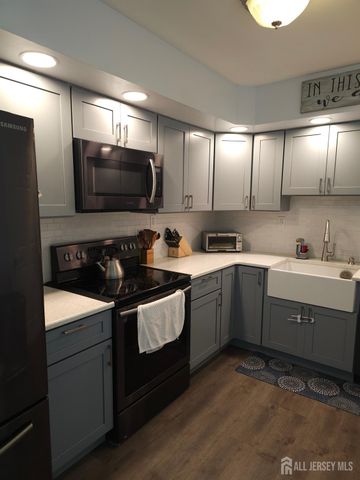 3 Sheffield Avenue, Monroe, NJ 08831