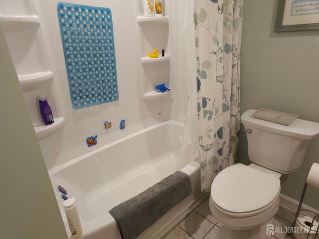 3 Sheffield Avenue, Monroe, NJ 08831
