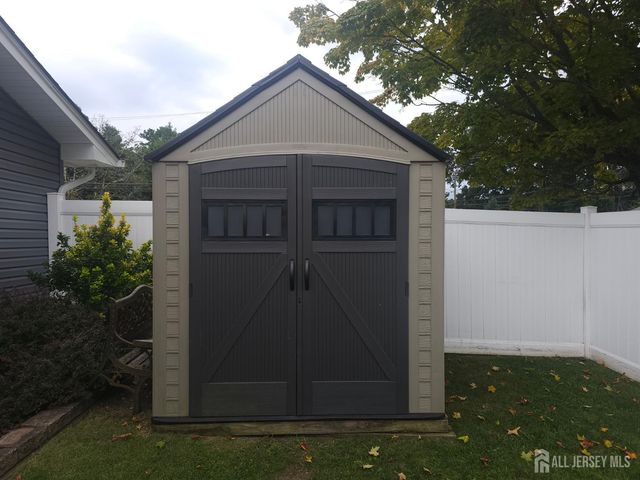 3 Sheffield Avenue, Monroe, NJ 08831