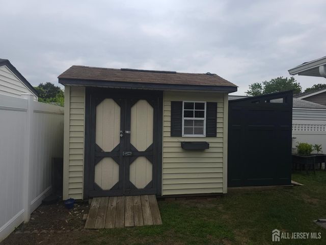 3 Sheffield Avenue, Monroe, NJ 08831