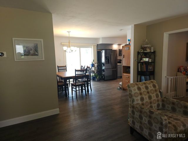 3 Sheffield Avenue, Monroe, NJ 08831