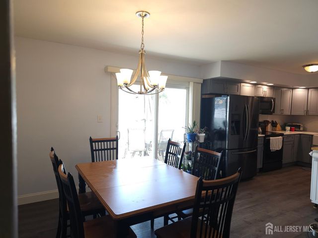 3 Sheffield Avenue, Monroe, NJ 08831