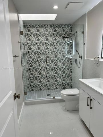 9922 SW 2nd St A, Miami, FL 33174