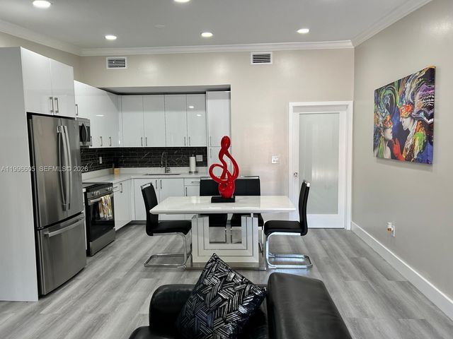 9922 SW 2nd St A, Miami, FL 33174