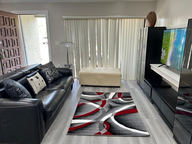 9922 SW 2nd St A, Miami, FL 33174