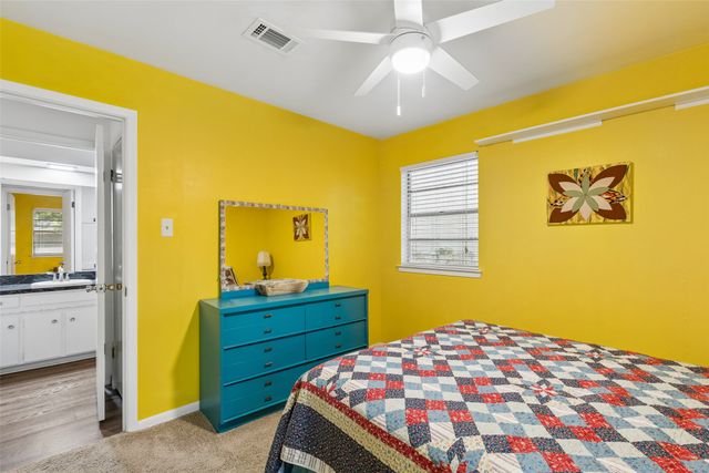 500 E Bovell Street, Crowley, TX 76036