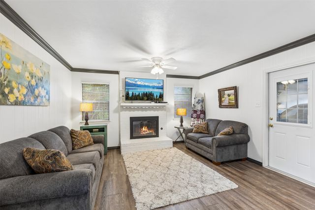 500 E Bovell Street, Crowley, TX 76036