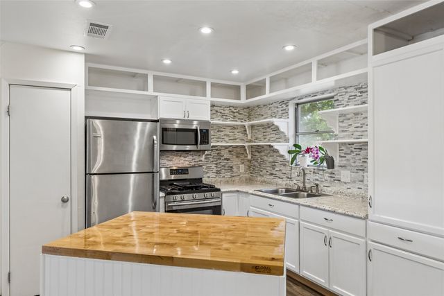 500 E Bovell Street, Crowley, TX 76036