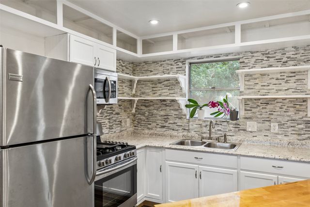 500 E Bovell Street, Crowley, TX 76036