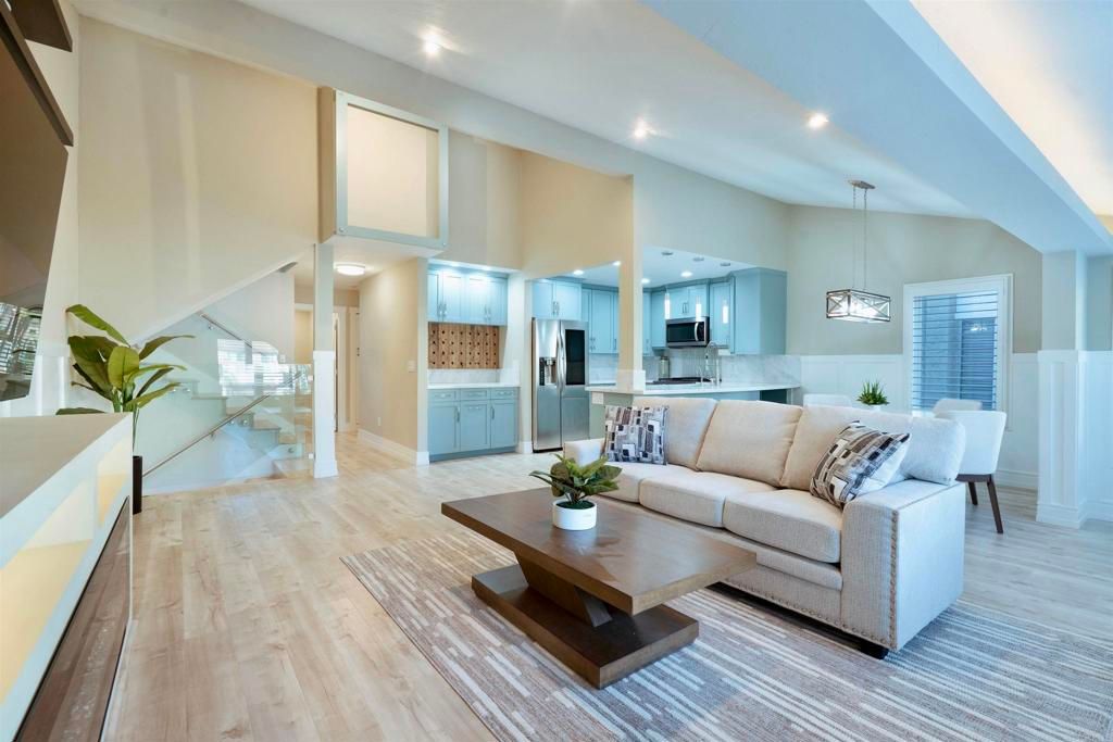 Image 14 of property listing at 2838 Bay Canyon Court, San Diego, CA 92117