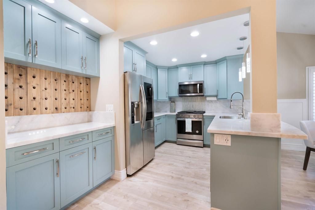 Image 18 of property listing at 2838 Bay Canyon Court, San Diego, CA 92117