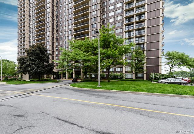 27110 Grand Central Parkway 29S, Floral Park, NY 11005