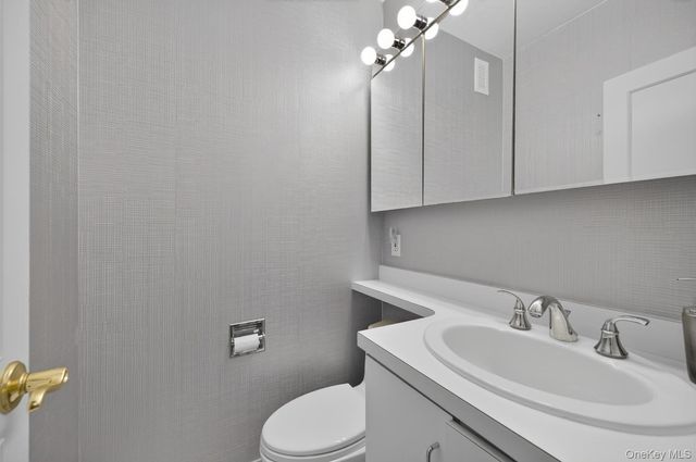 27110 Grand Central Parkway 29S, Floral Park, NY 11005