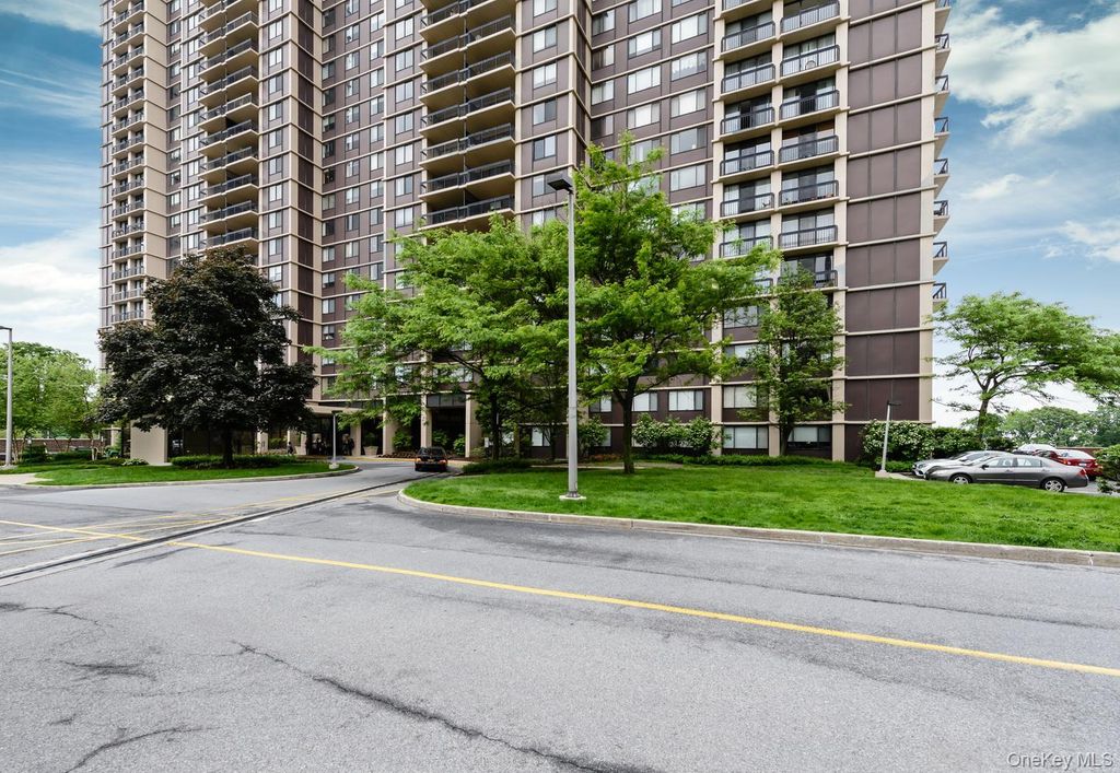 27110 Grand Central Parkway 29S, Floral Park, NY 11005 — exterior