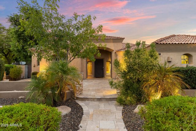 4744 W VILLA LINDA Drive, Glendale, AZ 85310
