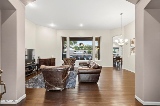 4744 W VILLA LINDA Drive, Glendale, AZ 85310