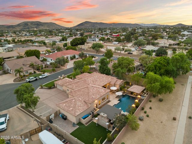 4744 W VILLA LINDA Drive, Glendale, AZ 85310