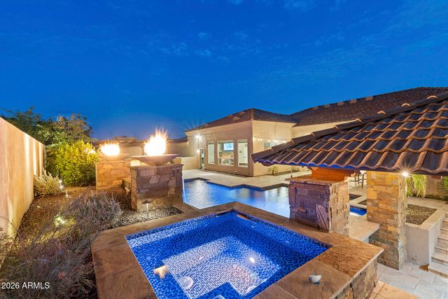 4744 W VILLA LINDA Drive, Glendale, AZ 85310