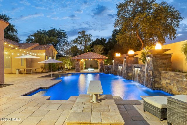 4744 W VILLA LINDA Drive, Glendale, AZ 85310
