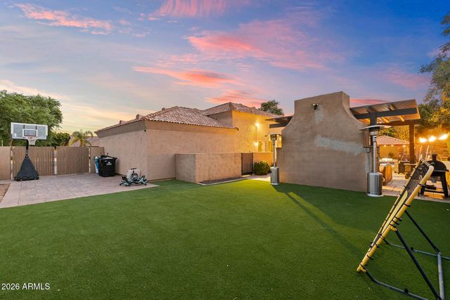 4744 W VILLA LINDA Drive, Glendale, AZ 85310