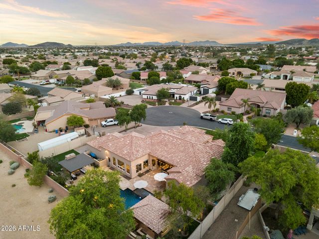 4744 W VILLA LINDA Drive, Glendale, AZ 85310