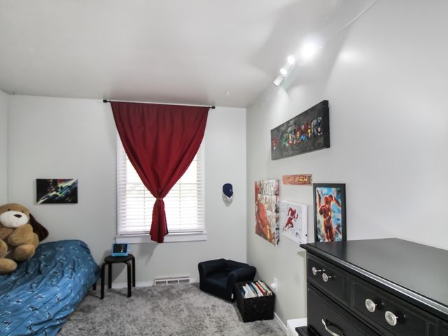 200 Inwood Drive, Joliet, IL 60435