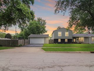 200 Inwood Drive, Joliet, IL 60435