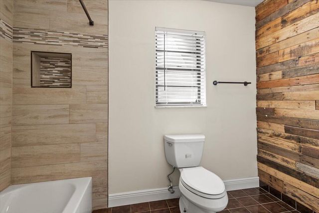 2850 SE Calvin Street, Port St Lucie, FL 34952