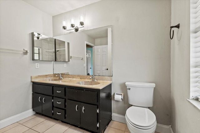 2850 SE Calvin Street, Port St Lucie, FL 34952