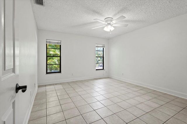 2850 SE Calvin Street, Port St Lucie, FL 34952