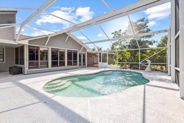 2850 SE Calvin Street, Port St Lucie, FL 34952