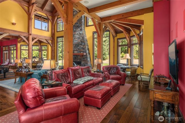 5051 US Highway 12, Elma, WA 98541