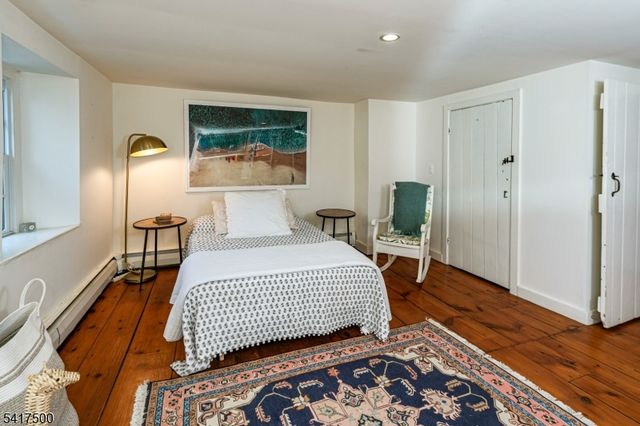 46 Poor Farm Rd, Hopewell Twp., NJ 08534