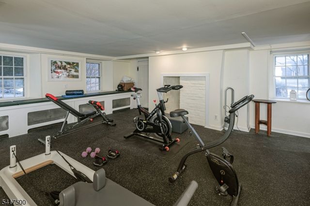 46 Poor Farm Rd, Hopewell Twp., NJ 08534