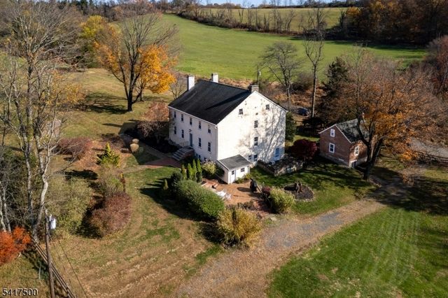 46 Poor Farm Rd, Hopewell Twp., NJ 08534