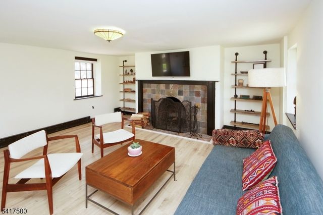 46 Poor Farm Rd, Hopewell Twp., NJ 08534