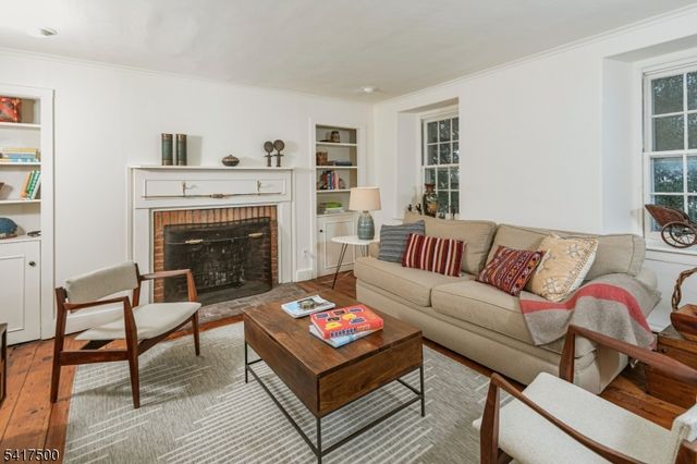 46 Poor Farm Rd, Hopewell Twp., NJ 08534