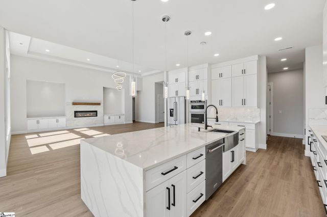 1730 Riveroak Road, Inman, SC 29349