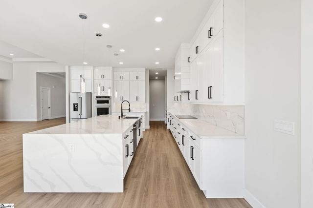 1730 Riveroak Road, Inman, SC 29349