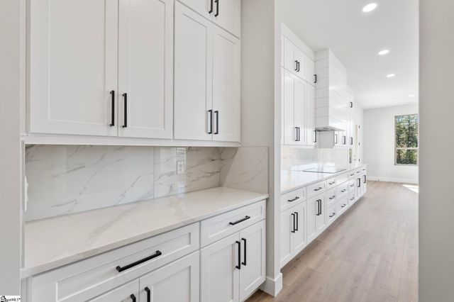 1730 Riveroak Road, Inman, SC 29349