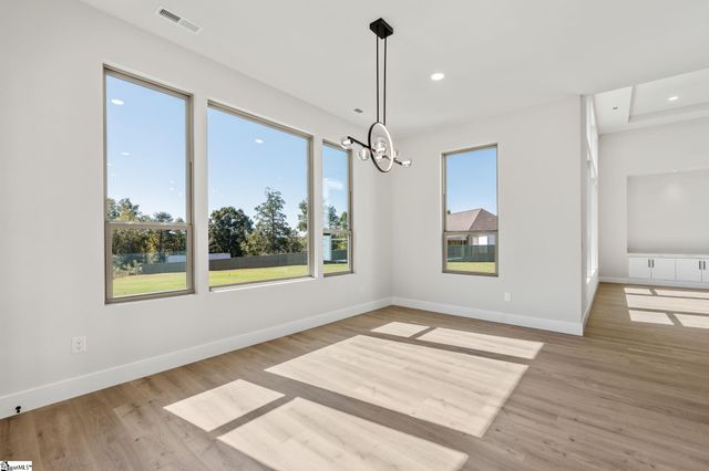 1730 Riveroak Road, Inman, SC 29349