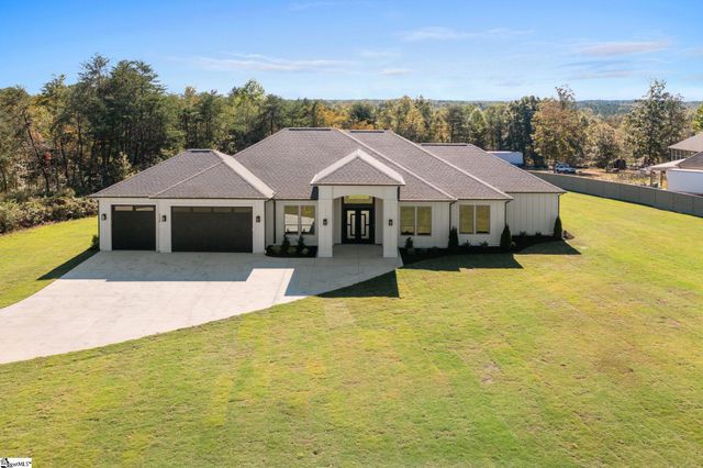 1730 Riveroak Road, Inman, SC 29349