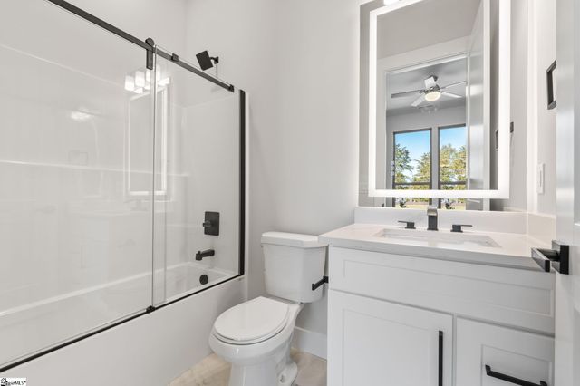 1730 Riveroak Road, Inman, SC 29349