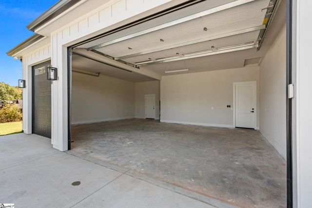 1730 Riveroak Road, Inman, SC 29349