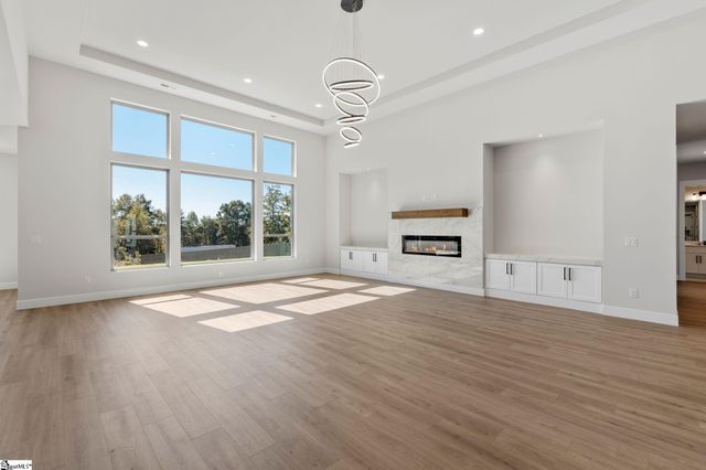 1730 Riveroak Road, Inman, SC 29349